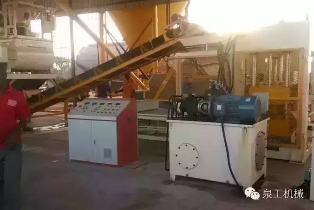 k8凯发QT10落户莫桑比克大型制砖市场