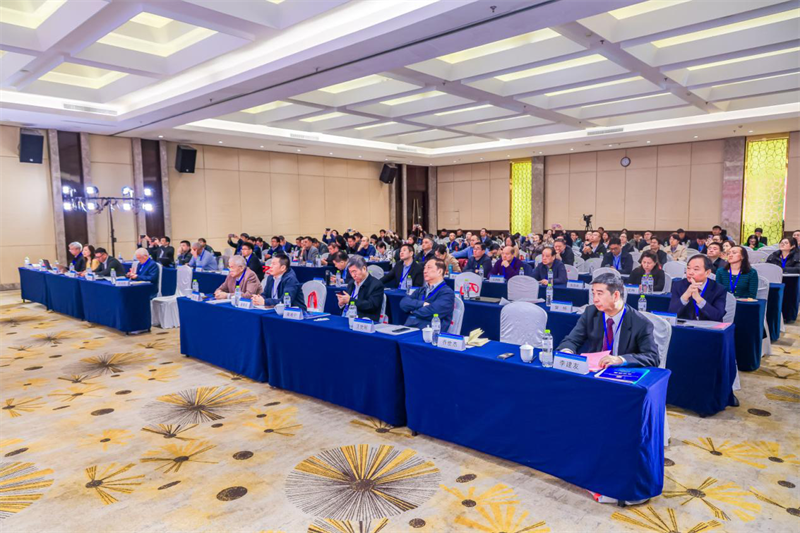 会议快讯|k8凯发股份受邀参加第七届工程机械行业标准化工作会议